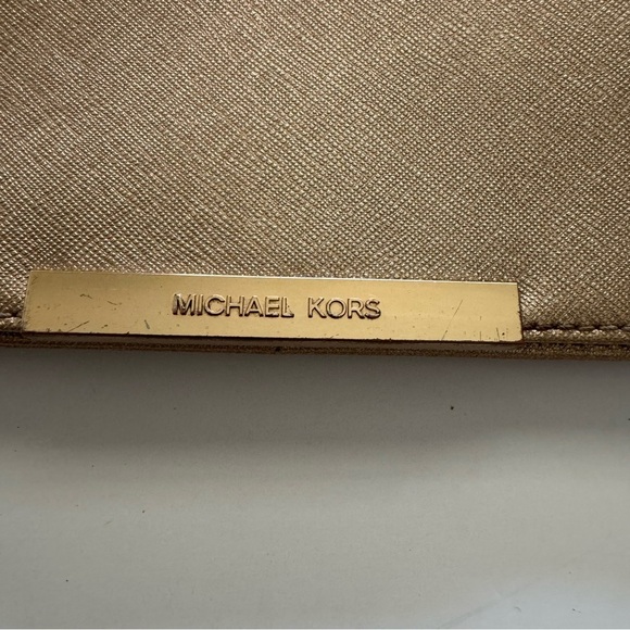 Michael Kors Gold Chain Strap Leather  Crossbody Bag - Picture 2 of 9